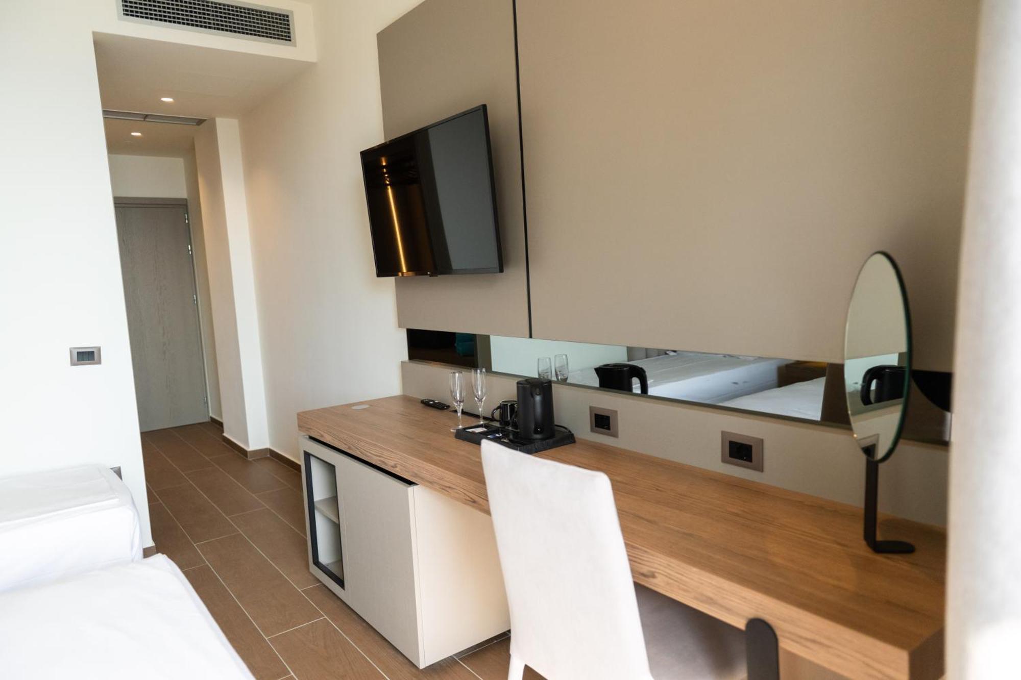 Hotel Jost Caravel Radhimë Zewnętrze zdjęcie