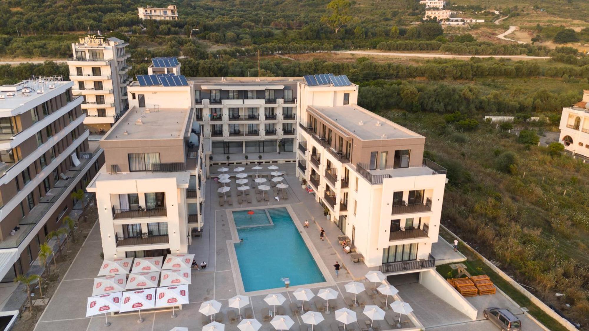 Hotel Jost Caravel Radhimë Zewnętrze zdjęcie