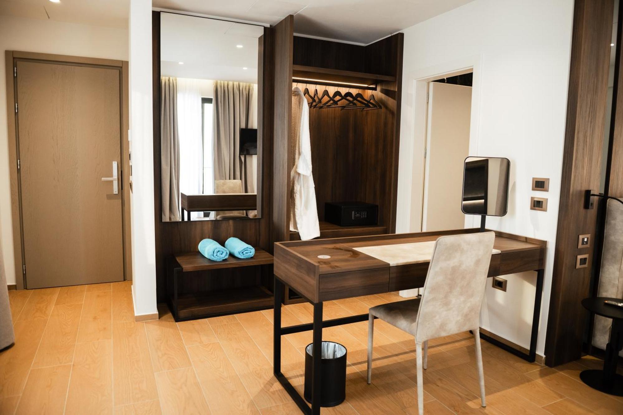 Hotel Jost Caravel Radhimë Zewnętrze zdjęcie