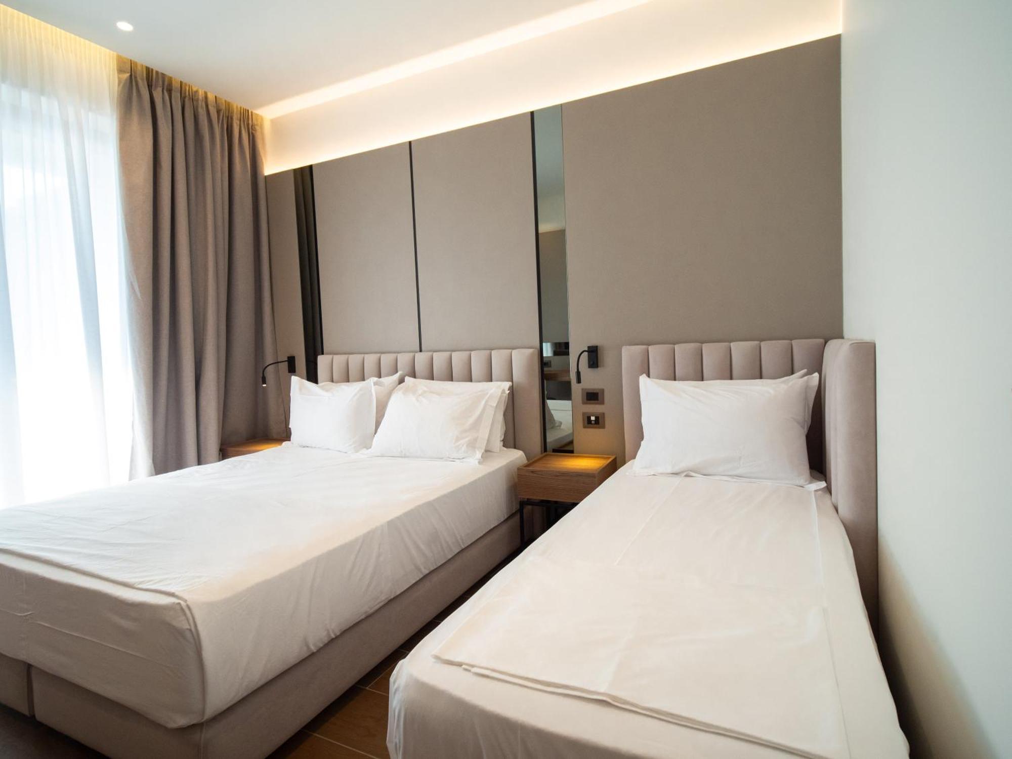 Hotel Jost Caravel Radhimë Zewnętrze zdjęcie