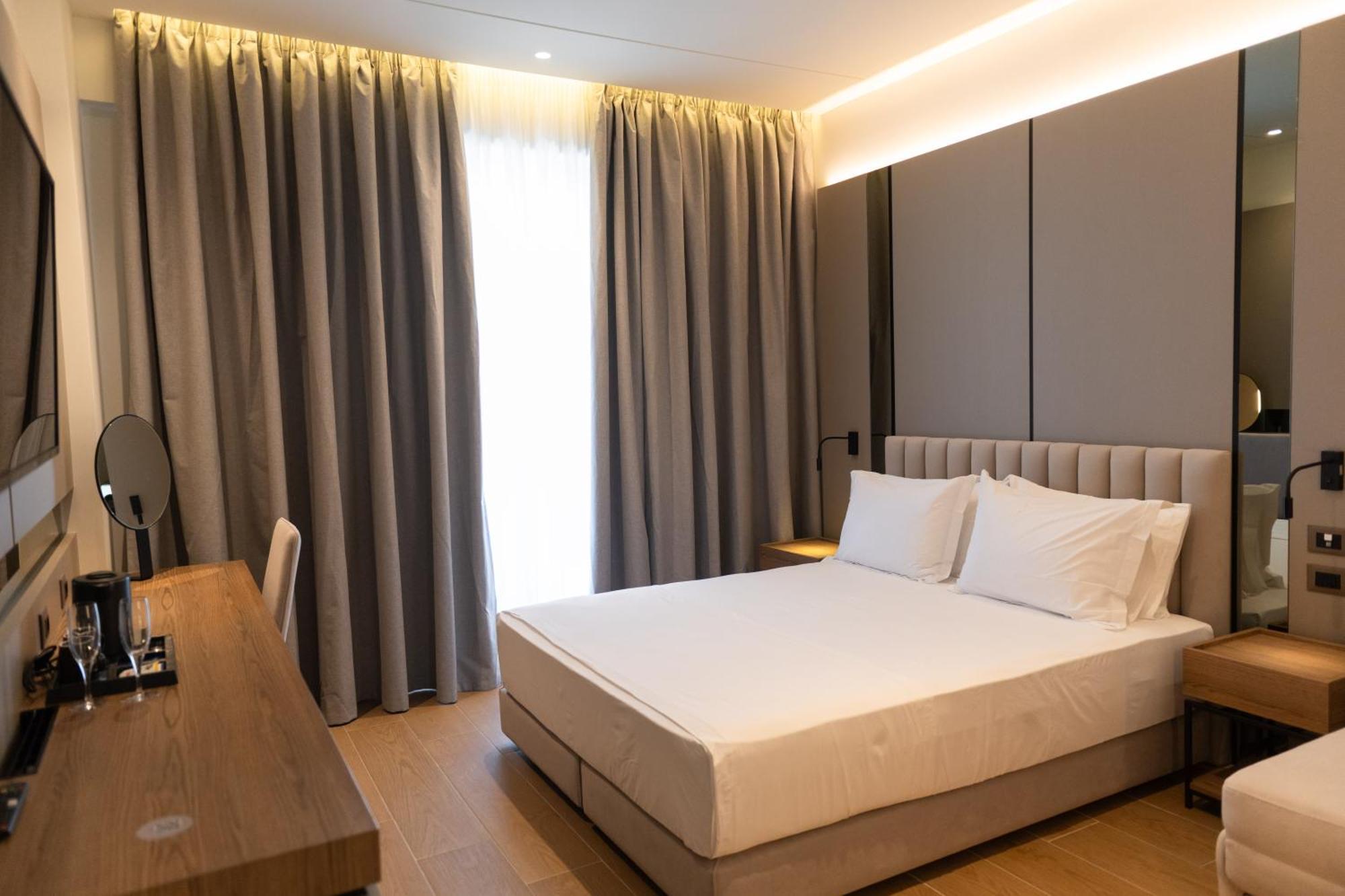 Hotel Jost Caravel Radhimë Zewnętrze zdjęcie