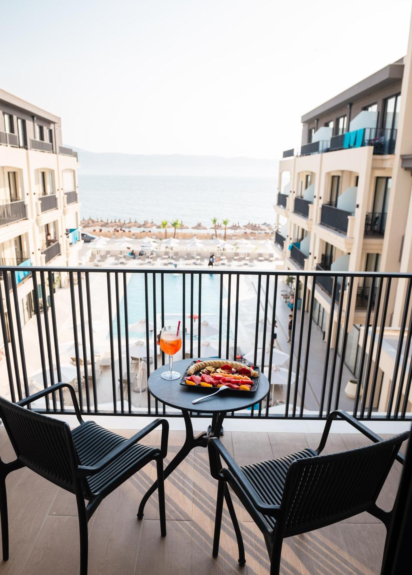 Hotel Jost Caravel Radhimë Zewnętrze zdjęcie